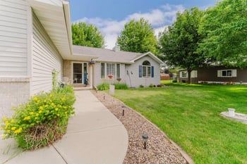 620 Courtland Ave, Oshkosh, WI 54901