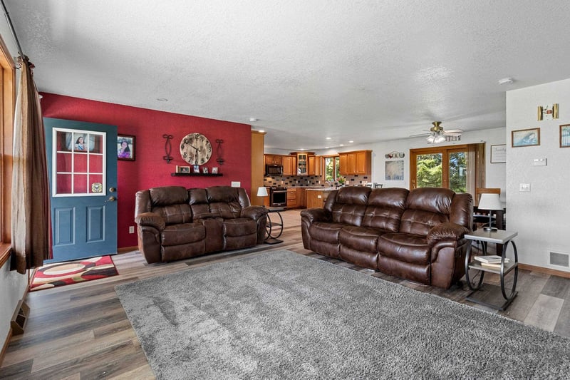 3415 Delhi Rd, Omro, WI 54963