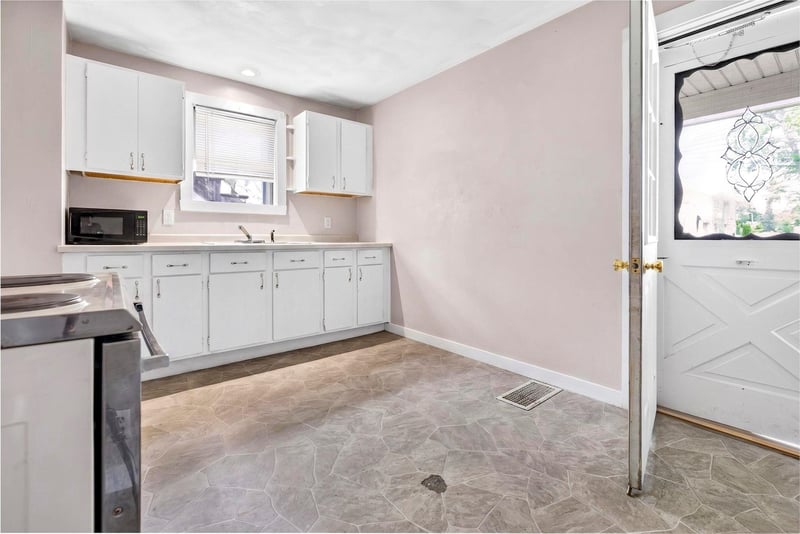 603 Memorial Dr, Appleton, WI 54914