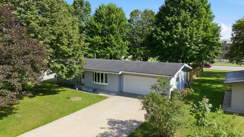 281 Kleeman Ct, Shawano, WI 54166