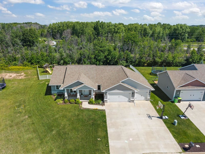 N8231 Big Lake Ct, Sherwood, WI 54169