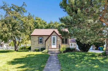 1528 7th St, Green Bay, WI 54304-2243