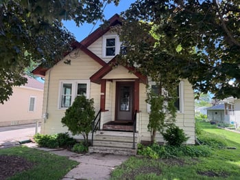 117 23rd Ave, Oshkosh, WI 54902