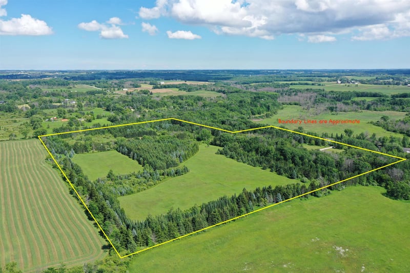 4437 Pine Grove Rd, Denmark, WI 54208