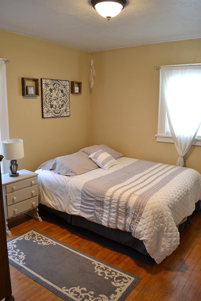 902 4th Ave, Oshkosh, WI 54902-5808