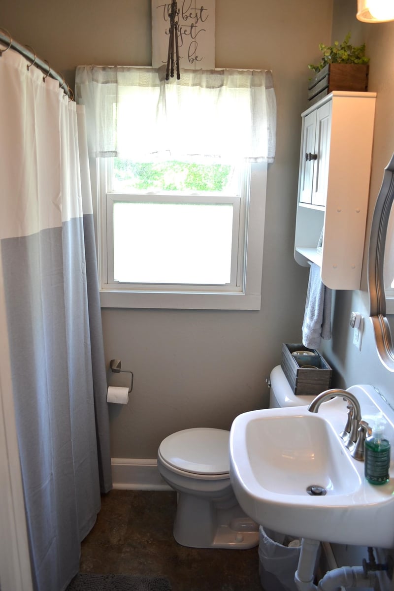 902 4th Ave, Oshkosh, WI 54902-5808