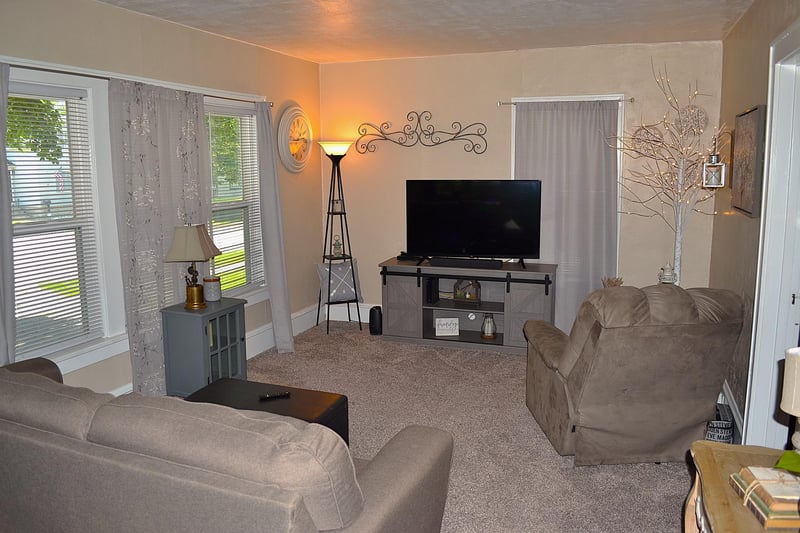 902 4th Ave, Oshkosh, WI 54902-5808