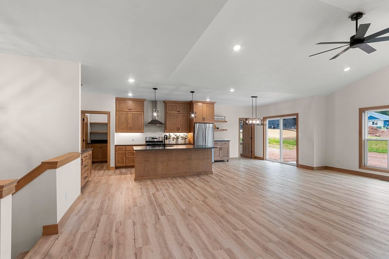 1782 Dallas Ln, De Pere, WI 54115-9219