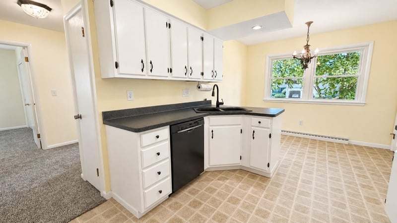 828 19th Ave, Oshkosh, WI 54902-6721