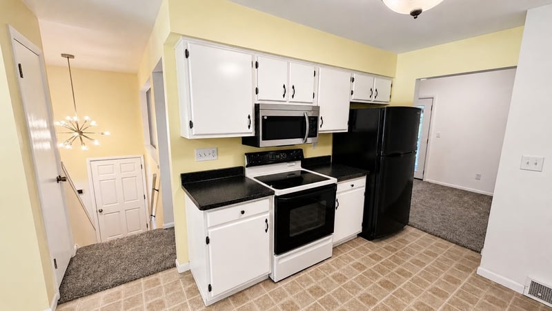 828 19th Ave, Oshkosh, WI 54902-6721