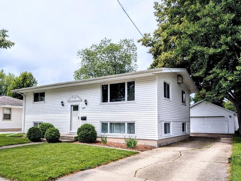 1407 Kernan Ave, Appleton, WI 54915