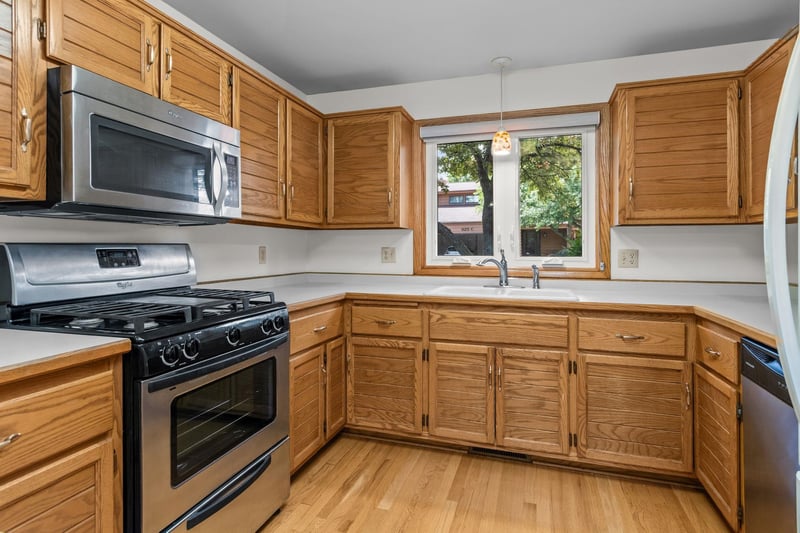 933 Windfield Pl #A, Appleton, WI 54911