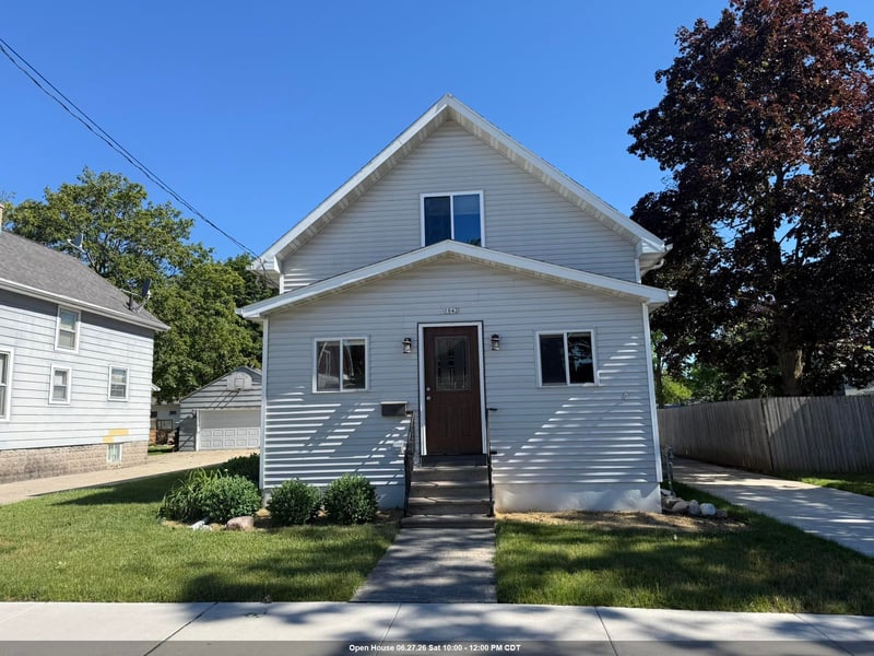 1042 Tyler Ave, Oshkosh, WI 54902-3465