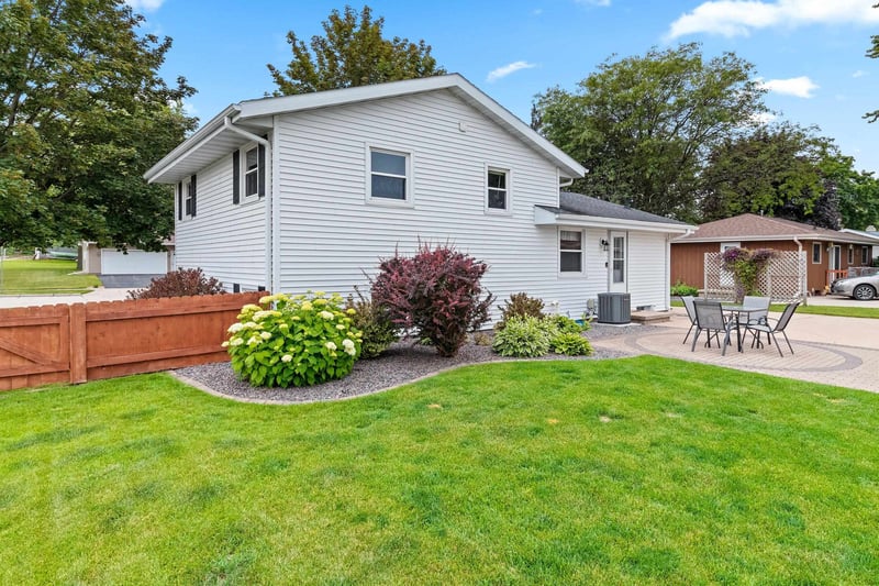 661 Fern St, Kaukauna, WI 54130