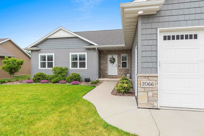2066 Heron Ln, Appleton, WI 54913