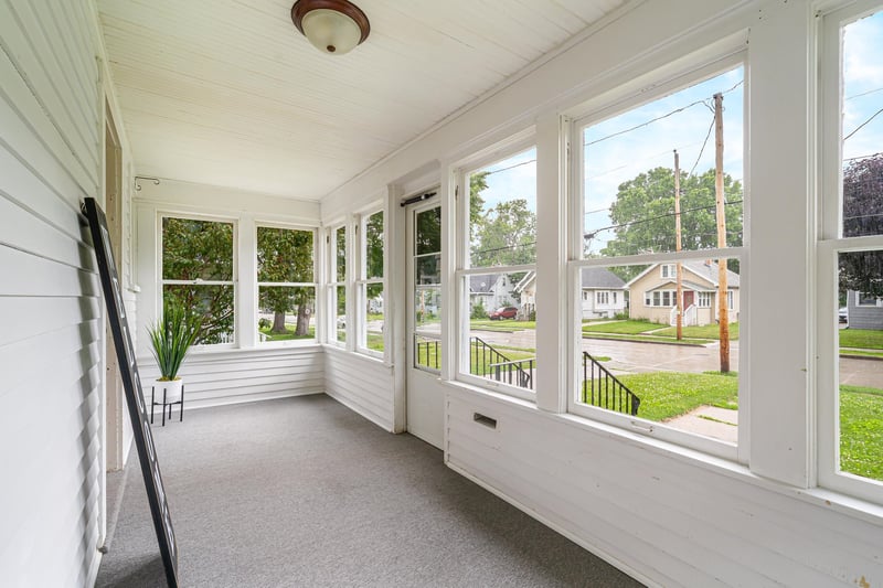 739 Monroe St, Oshkosh, WI 54901-5334