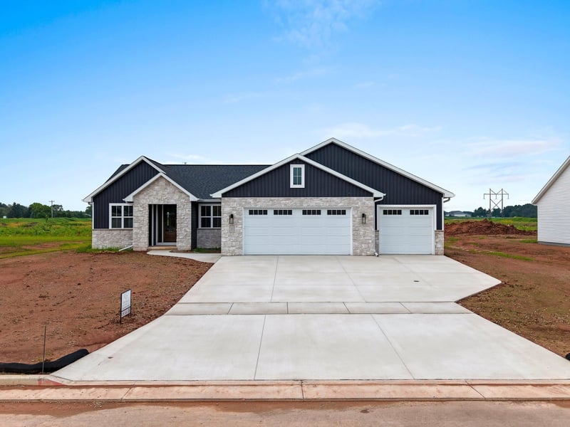 1607 Torchwood Trl, De Pere, WI 54115