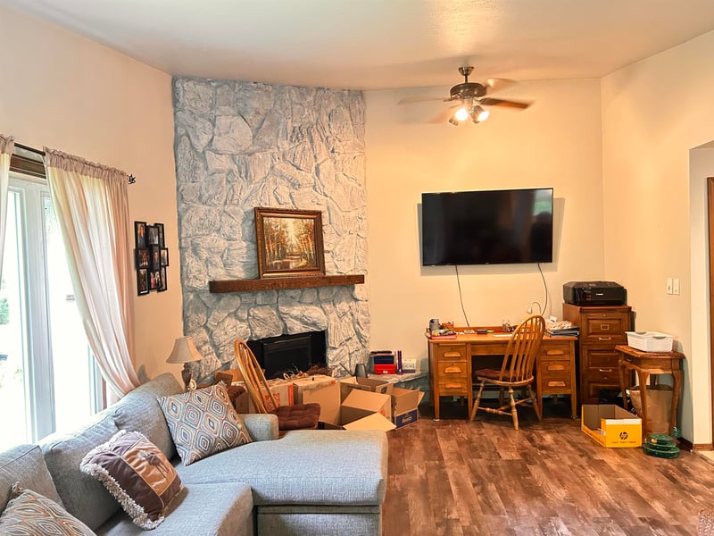 2590 Cherrywood Ln, Green Bay, WI 54304
