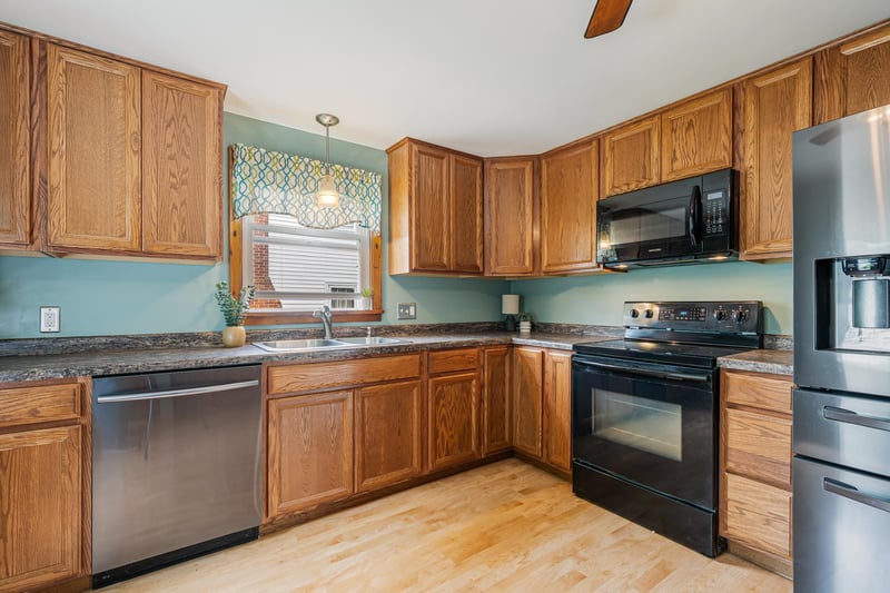 1412 Spring St, Appleton, WI 54914