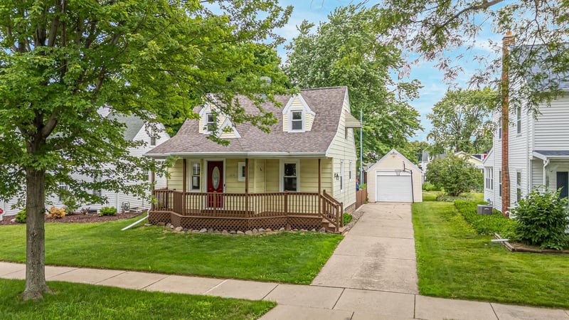 1412 Spring St, Appleton, WI 54914
