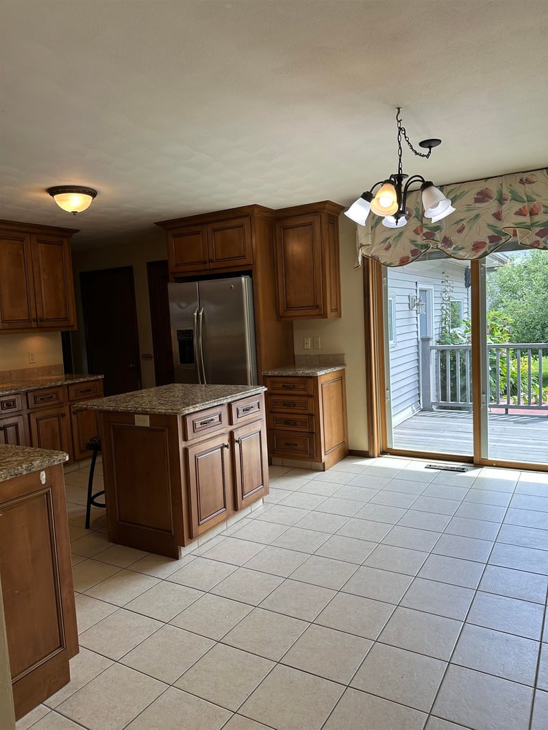 1429 Ridgeway Dr, Neenah, WI 54956