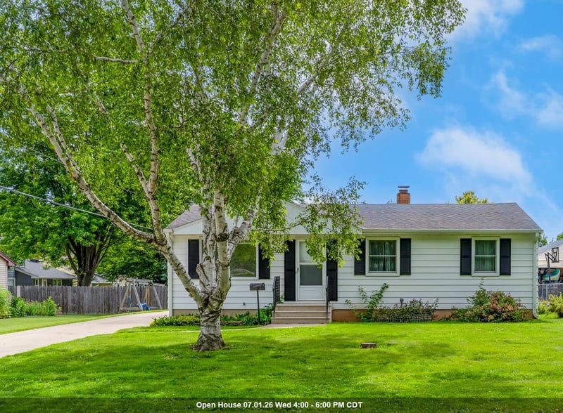 2507 Greenwald St, Green Bay, WI 54301