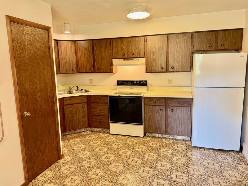 1002 Northwood Dr, Appleton, WI 54911