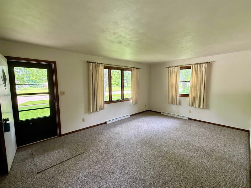 1002 Northwood Dr, Appleton, WI 54911