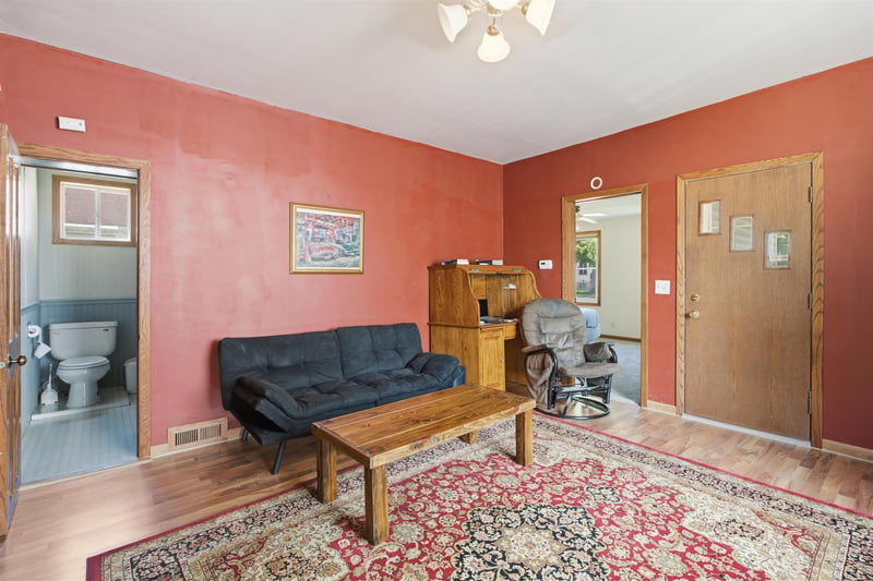 915 Hawes Ave, Appleton, WI 54914