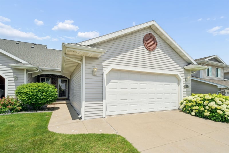 4490 Trasino Way, Appleton, WI 54913