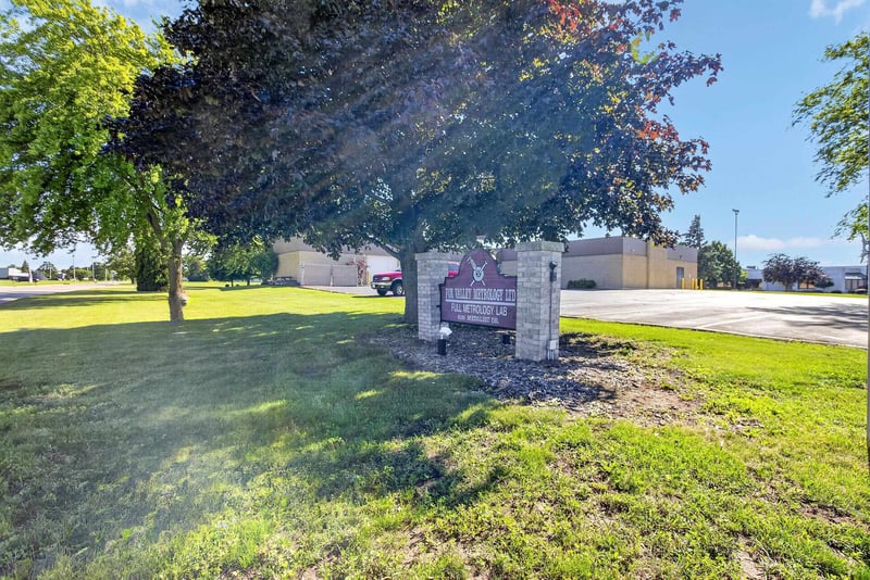 3125 Medalist Dr, Oshkosh, WI 54902