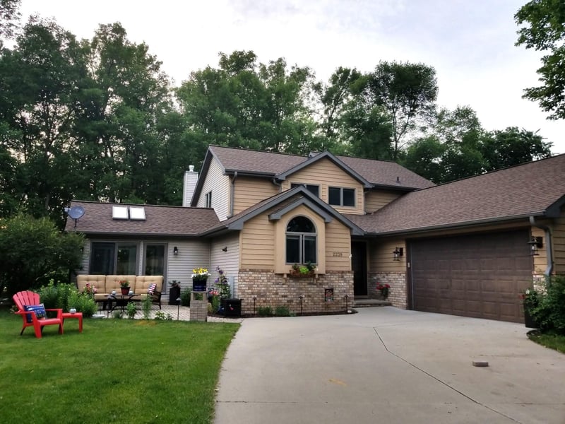 2238 Woodlawn Ln, Appleton, WI 54914