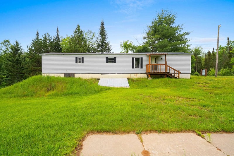4134 Peshtigo River Rd, Laona, WI 54541