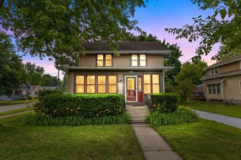 1863 Doty St, Oshkosh, WI 54902-6978