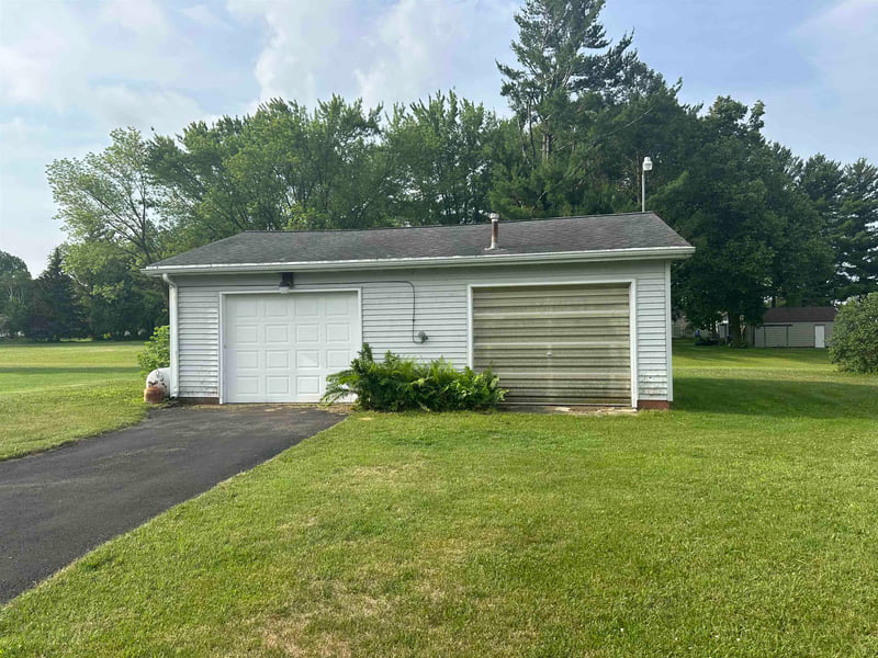 N9034 Krull Rd, Nichols, WI 54152