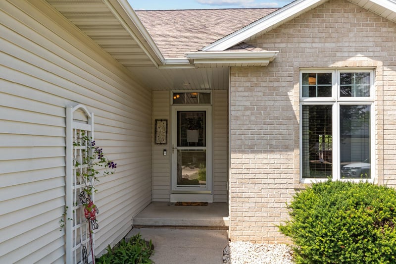N8177 Big Lake Ln, Sherwood, WI 54169