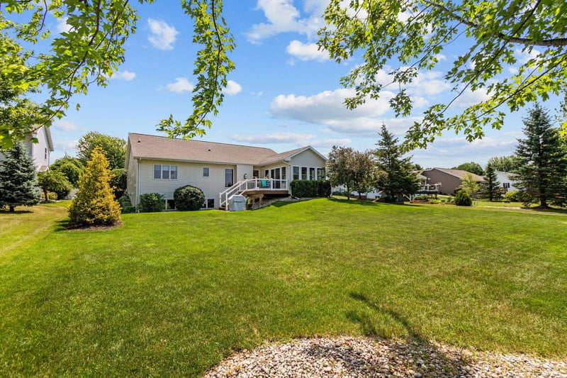 N8177 Big Lake Ln, Sherwood, WI 54169