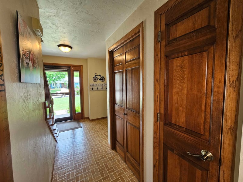 422 Fox Croft Dr, De Pere, WI 54115-2440