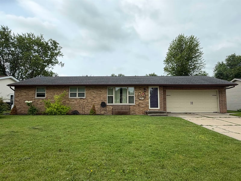 1589 Paulson Rd, Green Bay, WI 54313