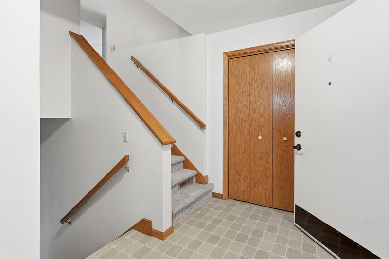 N334 Marion Ave, Appleton, WI 54915-9404