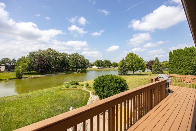 3318 Creek Side Dr, Oshkosh, WI 54904