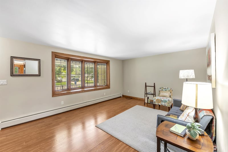 1683 Westfield Ave, Green Bay, WI 54303-3373