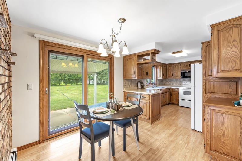 1683 Westfield Ave, Green Bay, WI 54303-3373