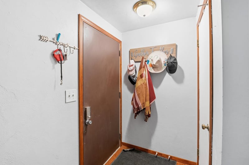 2525 Heather Rd, Green Bay, WI 54311