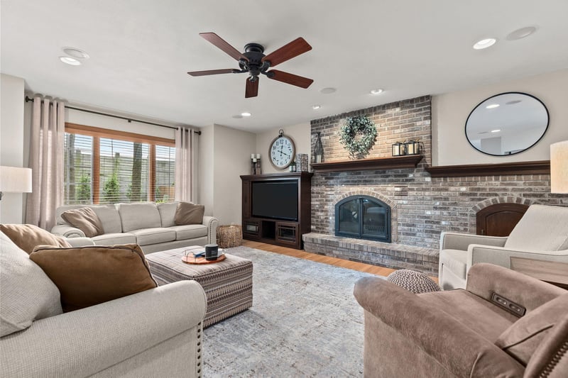 2801 Schaefer Cir, Appleton, WI 54915