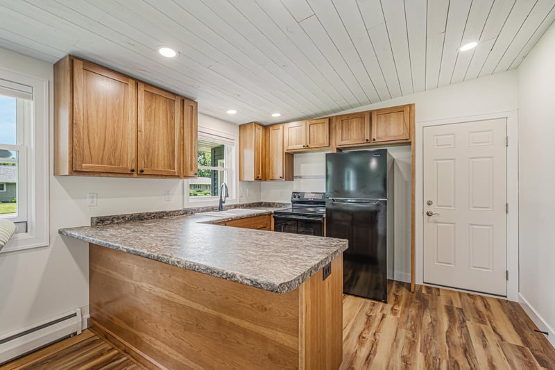 52 Myrna Jane Dr, Oshkosh, WI 54902