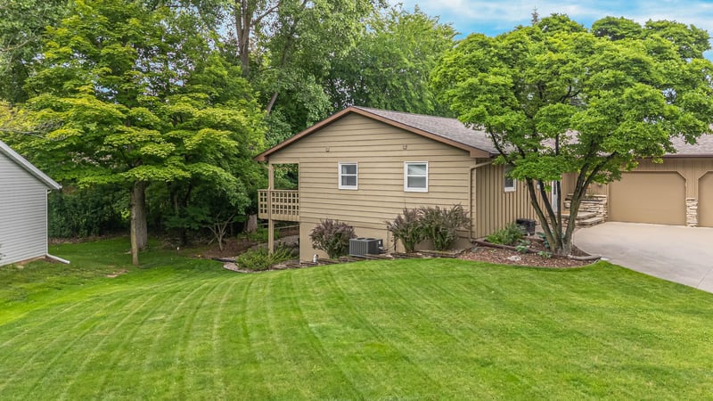 519 Sheridan St, Kaukauna, WI 54130