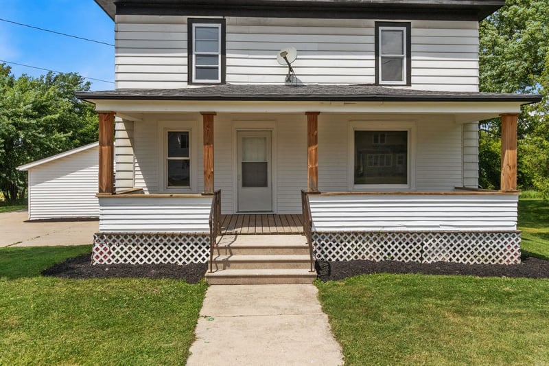 1571 Day St, Greenleaf, WI 54126