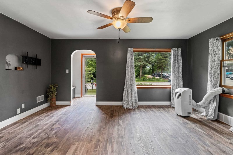 E3276 County Rd S, Casco, WI 54205