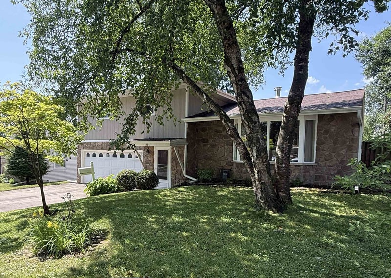 1285 7th St, Green Bay, WI 54304-2351